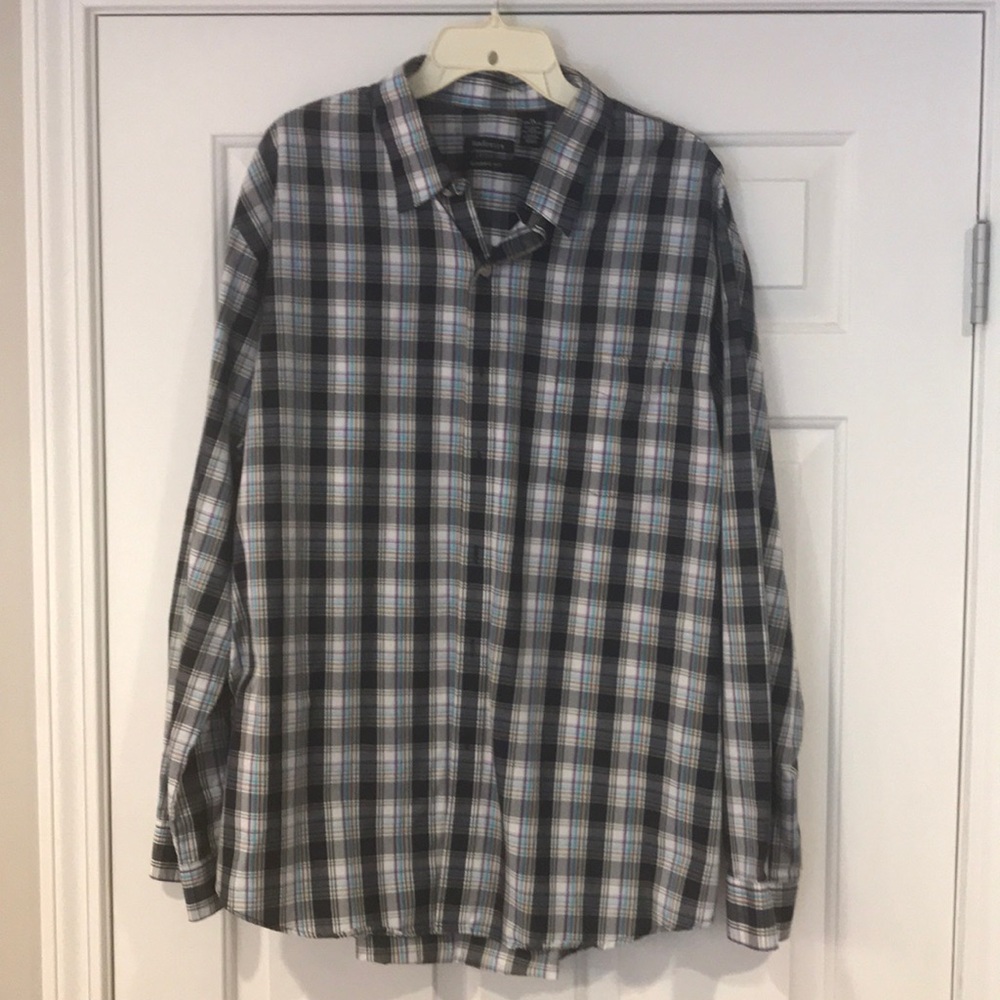 Van Heusen Button Down Dress Shirt XL